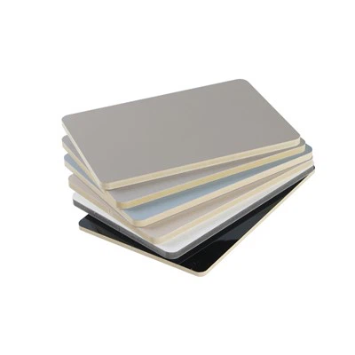 Bambu hiilipuun viilulla